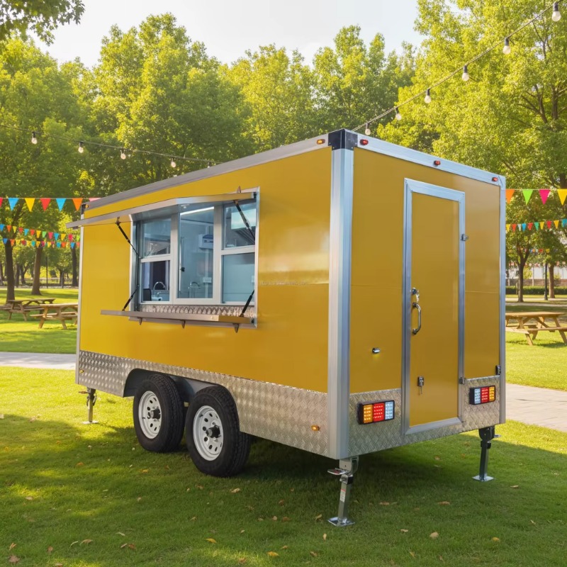 Фудтрак, небольшой фургон для  – обзор и цена Coffee Van Equipment